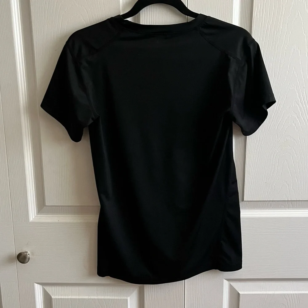 5 for $25! Edge Sports Black Athletic T-shirt Small